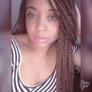 Meet your Posher, Latoya